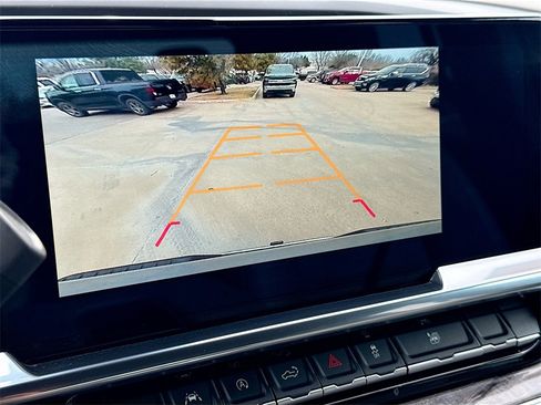 Used 2025 Chevrolet Silverado 1500 LTZ image 14