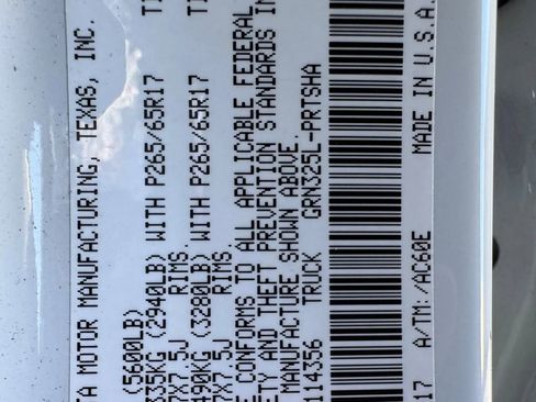 Used 2021 Toyota Tacoma TRD Sport w/ Technology Package image 42