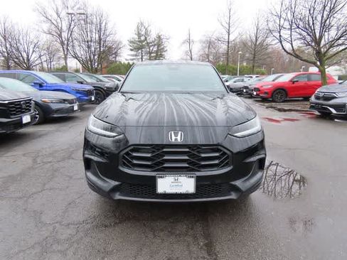 Certified 2025 Honda HR-V Sport image 6
