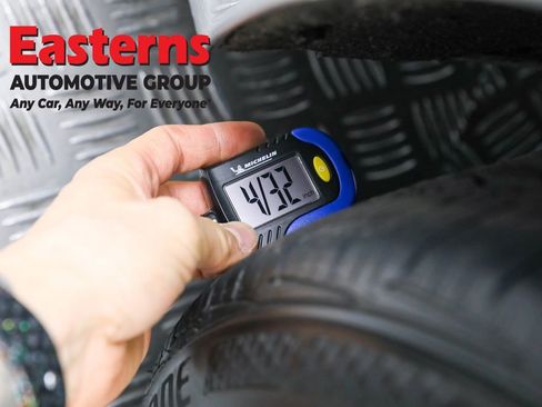 Used 2023 Toyota Camry SE FWD image 24