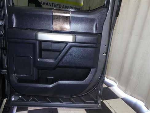 Used 2022 Ford F350 Lariat w/ Lariat Ultimate Package image 29