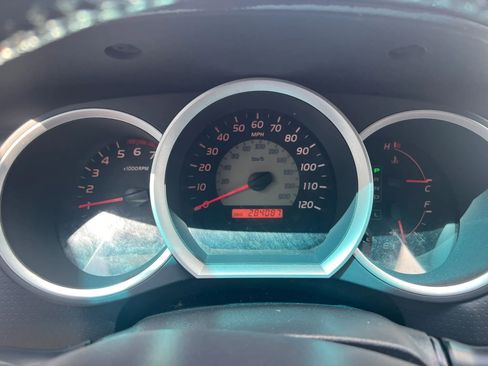 Used 2010 Toyota Tacoma PreRunner RWD image 5