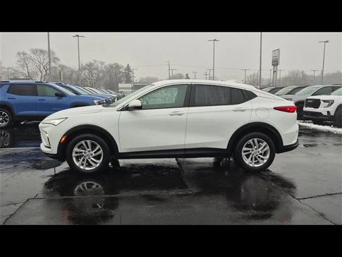 Certified 2024 Buick Envista Preferred w/ Convenience I Package image 5