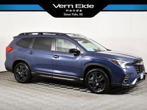 Used 2024 Subaru Ascent Onyx Edition AWD/4WD image 1