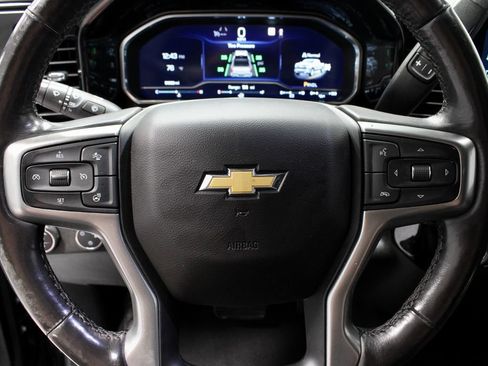 Used 2022 Chevrolet Silverado 1500 LT AWD/4WD image 32