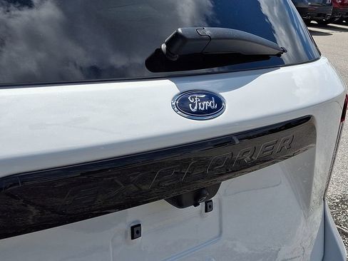Certified 2022 Ford Explorer ST-Line w/ Class IV Trailer Tow Package RWD image 31