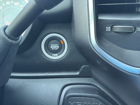 New 2025 RAM 2500 Big Horn AWD/4WD image 28