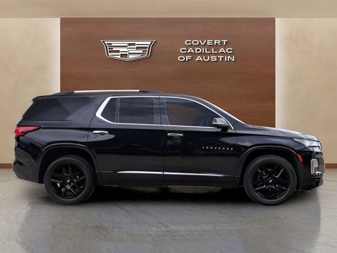 Used 2022 Chevrolet Traverse Premier FWD image 5