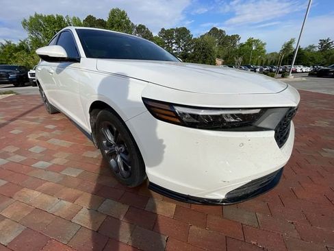 Used 2023 Honda Accord EX-L image 5