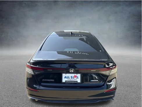 Used 2024 Honda Accord Sport image 7