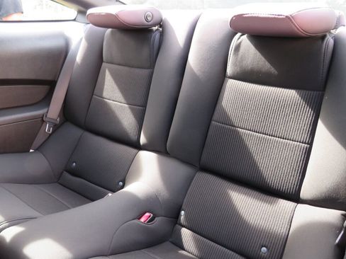 Used 2012 Ford Mustang GT RWD image 10