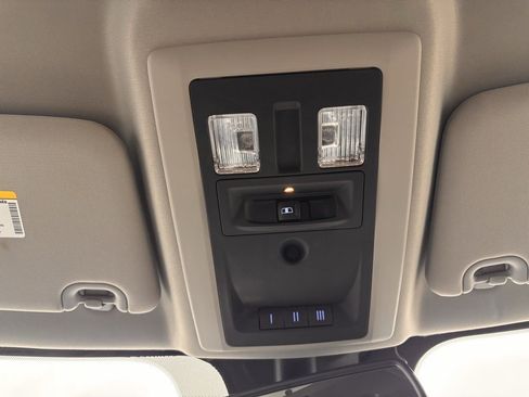 Used 2015 RAM 1500 Sport w/ Convenience Group image 23