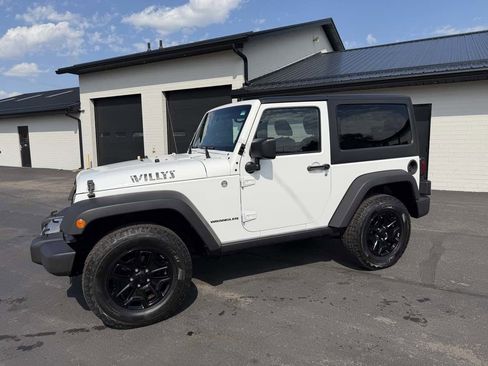 Used 2014 Jeep Wrangler Sport AWD/4WD image 2