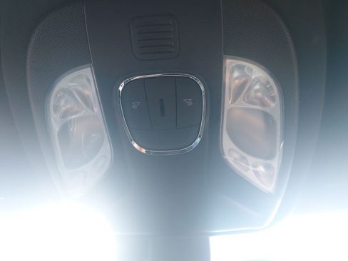 Used 2025 Jeep Compass Latitude AWD/4WD image 26