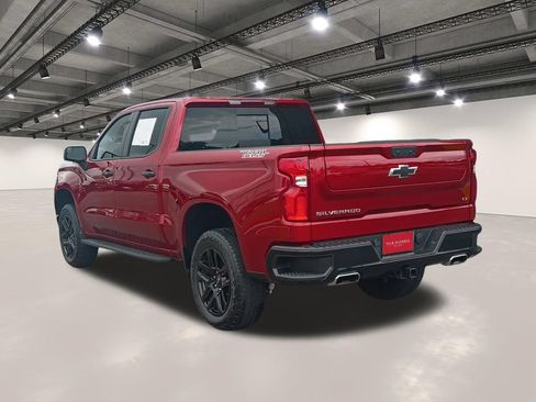 Used 2025 Chevrolet Silverado 1500 LT Trail Boss w/ Convenience Package II AWD/4WD image 14
