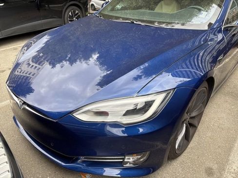 Used 2016 Tesla Model S 90D image 2