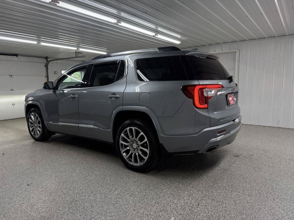 Used 2023 GMC Acadia Denali w/ Denali Ultimate Package AWD/4WD image 4