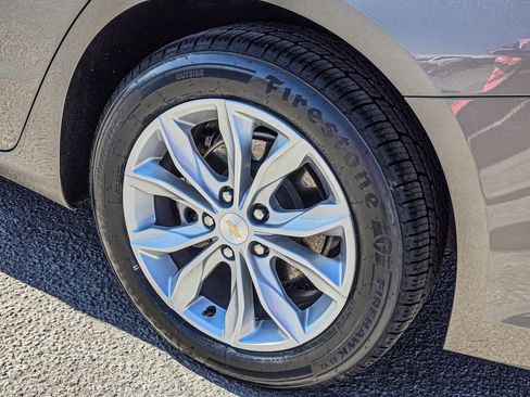 Used 2025 Chevrolet Malibu LT FWD image 12