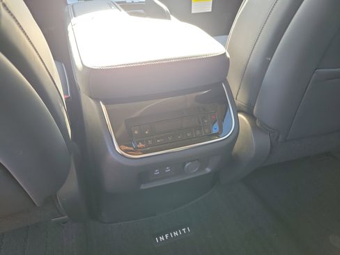 New 2026 INFINITI QX80 Luxe w/ Cargo Package image 11