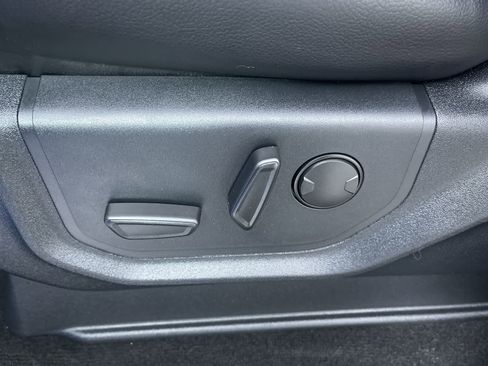 Used 2019 Ford F150 Lariat image 13