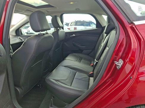 Used 2016 Ford Focus Titanium w/ Exterior Protection Package FWD image 10