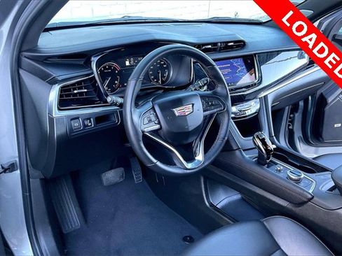 Used 2025 Cadillac XT6 Premium Luxury image 14