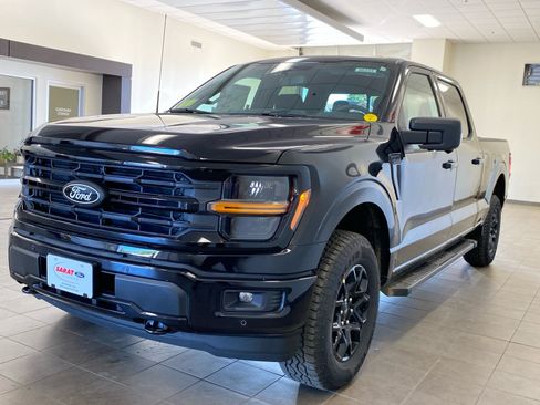 New 2026 Ford F150 XLT w/ Equipment Group 302A MID AWD/4WD image 4