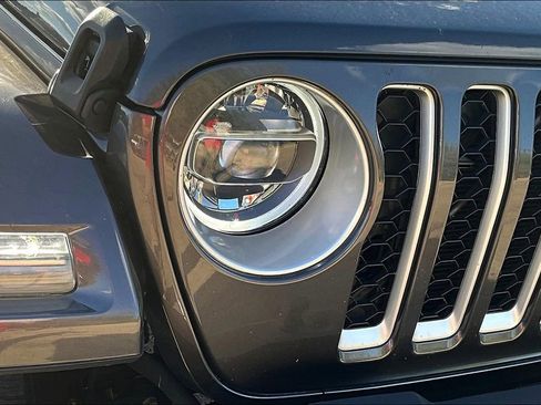 Used 2021 Jeep Wrangler Unlimited Sahara w/ Cold Weather Group image 31