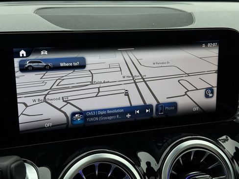 Certified 2025 Mercedes-Benz GLB 250 image 7