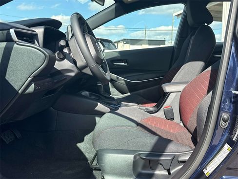 Used 2025 Toyota Corolla SE image 10