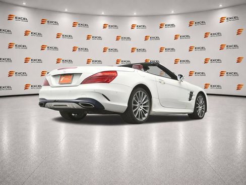 Used 2018 Mercedes-Benz SL 550 image 37