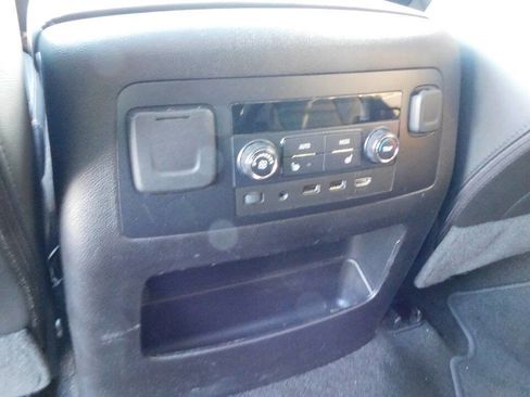Used 2018 Chevrolet Suburban Premier image 22