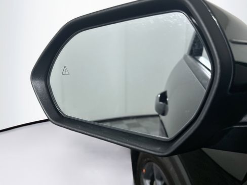 Used 2025 Kia K4 LXS image 16