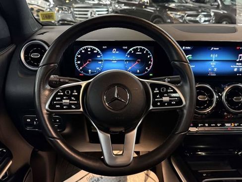 Certified 2023 Mercedes-Benz GLA 250 4MATIC image 22