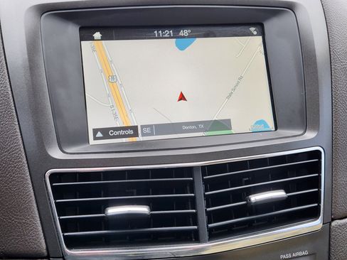 Used 2018 Lincoln MKT AWD w/ Technology Package image 16