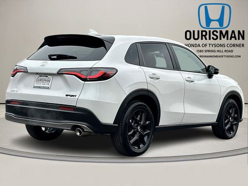 Used 2025 Honda HR-V Sport image 3