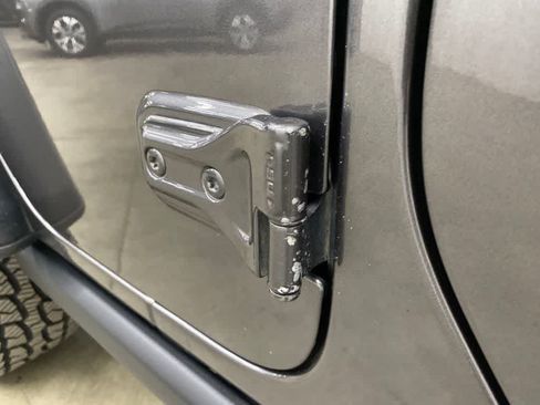 Used 2024 Jeep Wrangler Unlimited Rubicon 4xe AWD/4WD image 33