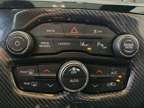 Used 2023 Chrysler 300 C RWD image 54