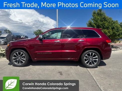Used 2017 Jeep Grand Cherokee Overland AWD/4WD image 13