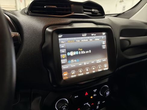Used 2023 Jeep Renegade Limited AWD/4WD image 23