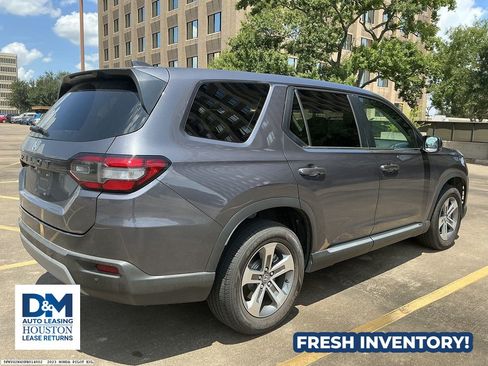 Used 2023 Honda Pilot EX-L image 5