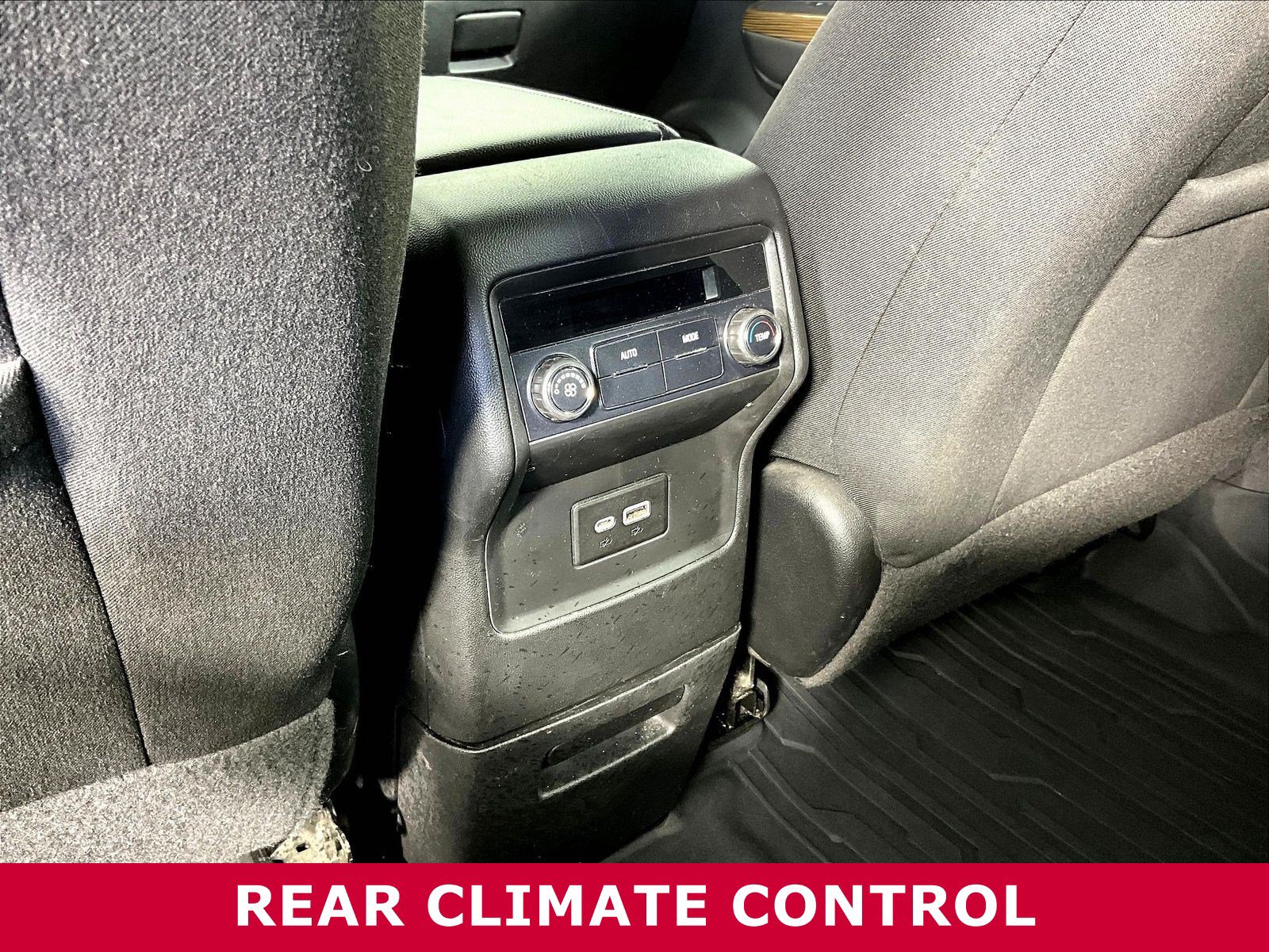 Used 2021 GMC Acadia SLE w/ LPO, Floor Liner Package FWD image 10