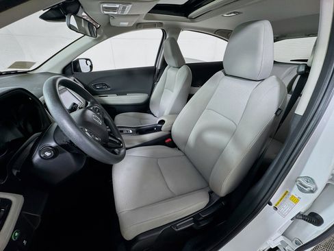 Used 2022 Honda HR-V EX image 14