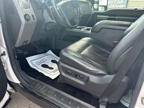 Used 2011 Ford F350 Lariat w/ Lariat Interior Pkg image 10