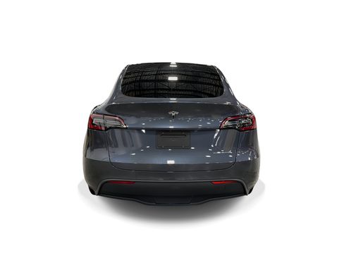Certified 2023 Tesla Model Y Long Range AWD/4WD image 5