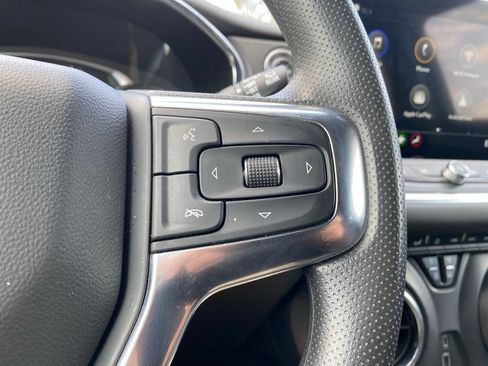 Used 2025 Chevrolet Blazer LT FWD image 28