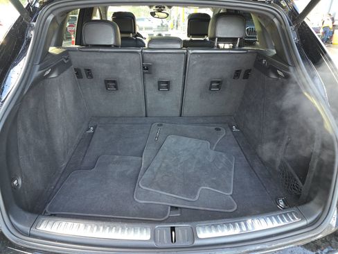 Used 2018 Porsche Macan S image 20