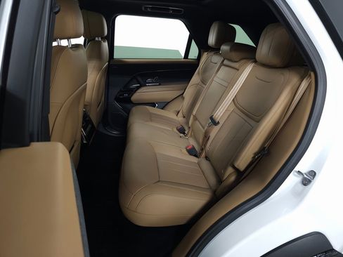 Used 2023 Land Rover Range Rover Sport SE image 40