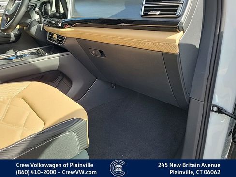 New 2026 Volkswagen Atlas Cross Sport SE image 42