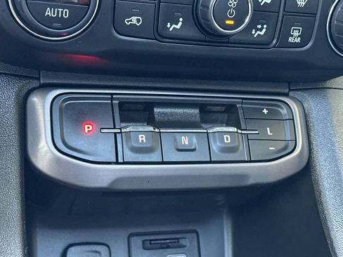 Used 2023 GMC Acadia AT4 w/ Preferred Package AWD/4WD image 22